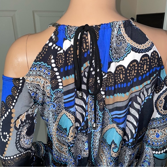 Julian Chang Cold Shoulder Jumpsuit - Picture 3 of 16